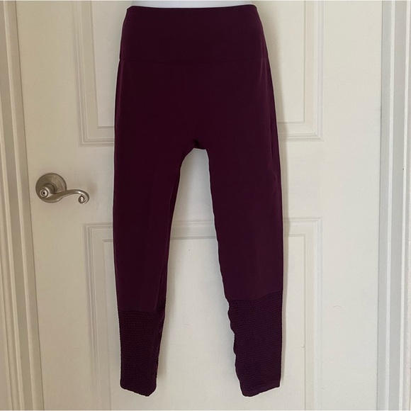 Fabletics Breezy Mesh Panels Seamless Leggings Size M - Picture 4 of 8